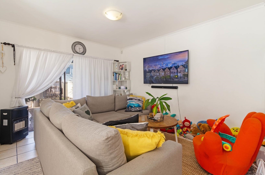 2 Bedroom Property for Sale in Parklands Western Cape